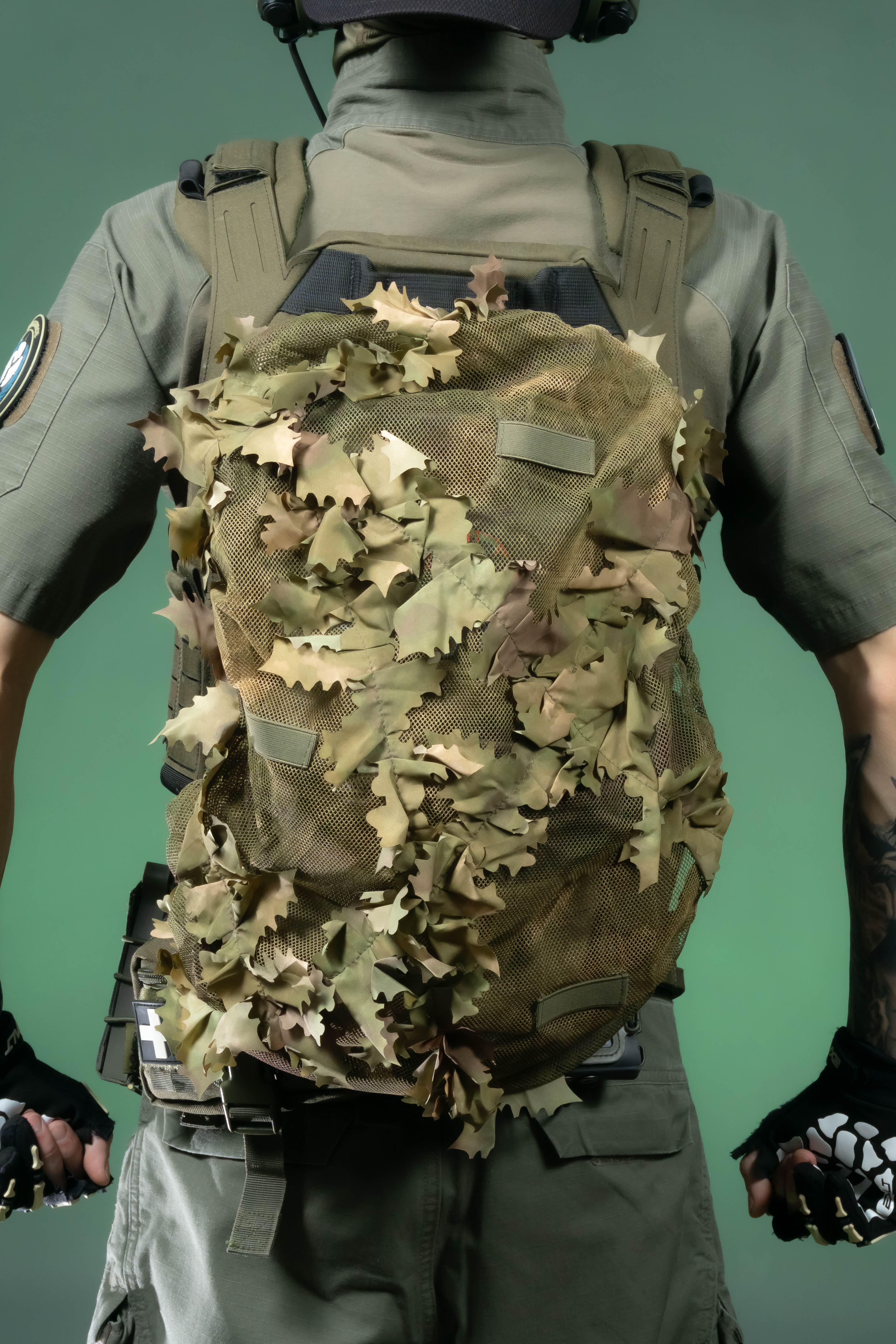 Alder Leaf Suit Backpack Cover