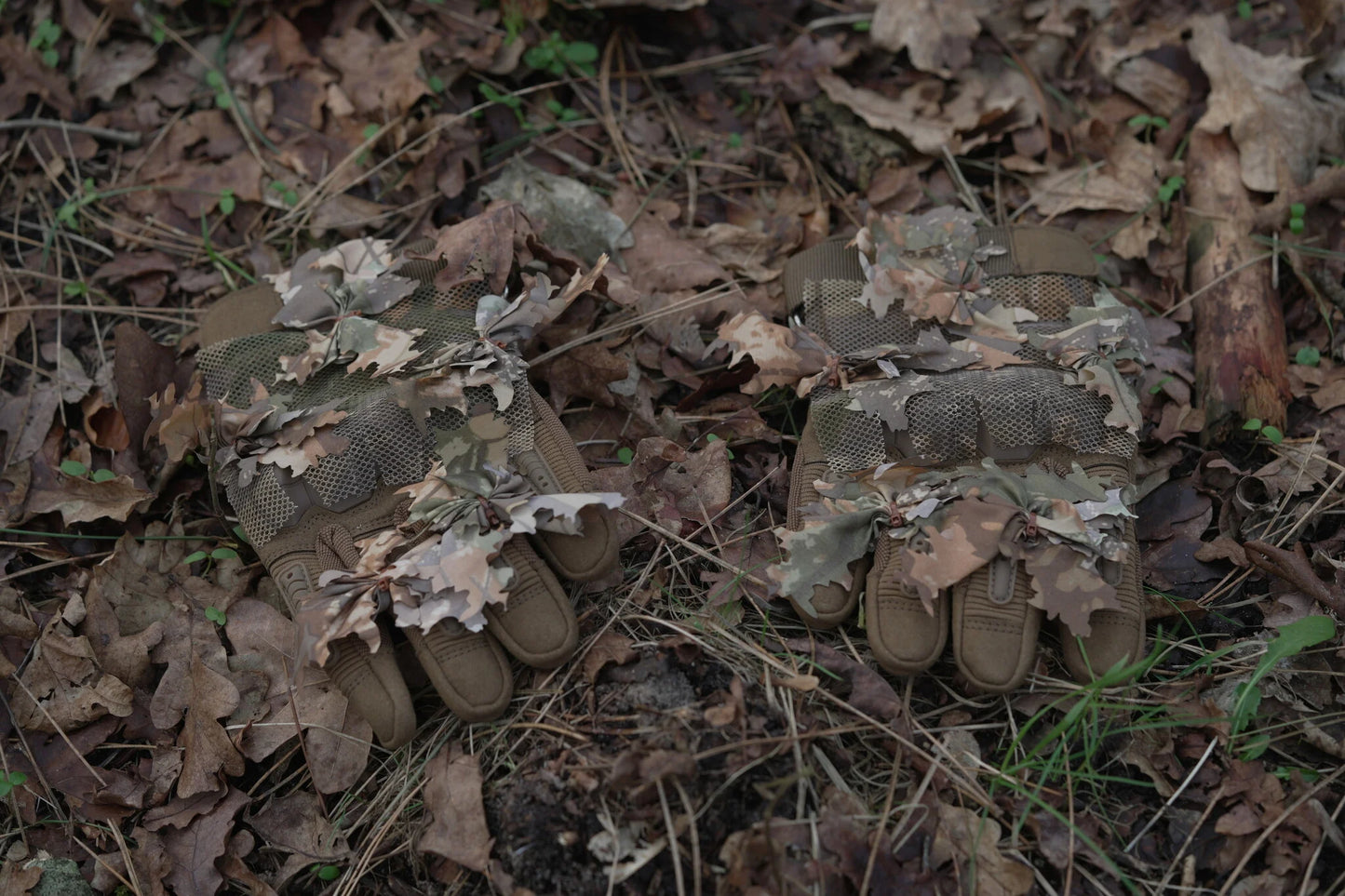 Stalker Crafted Ghillie Gloves Brown Oak